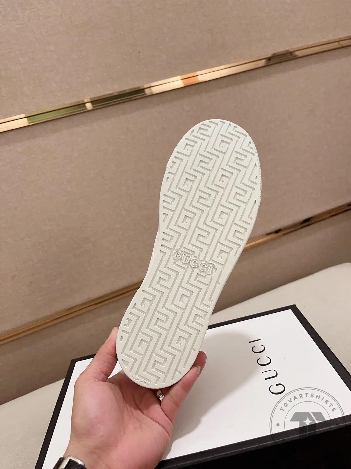 Gucci White Embossed Logo Slip-On Casual Shoes 13 Gucci White Embossed Logo Slip-On Casual Shoes